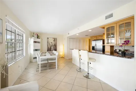 445 Hamden Drive Clearwater Beach FL 33767