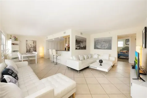 445 Hamden Drive Clearwater Beach FL 33767