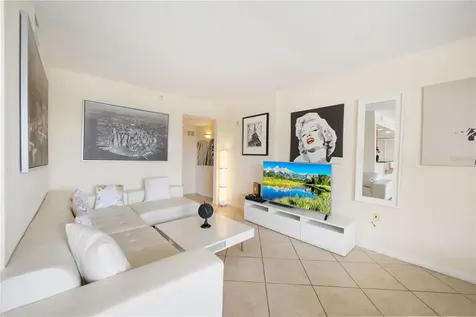 445 Hamden Drive Clearwater Beach FL 33767