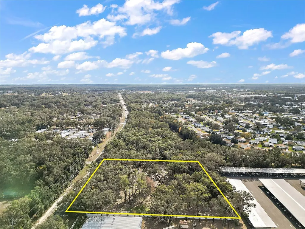 41015 County Road 25 Weirsdale FL 32195