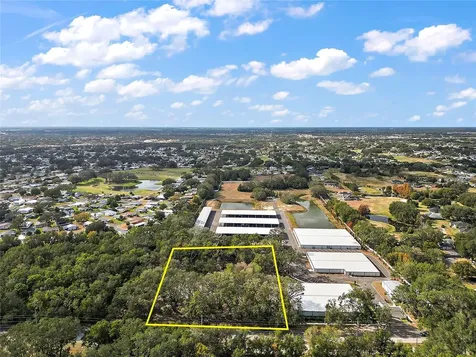 41015 County Road 25 Weirsdale FL 32195
