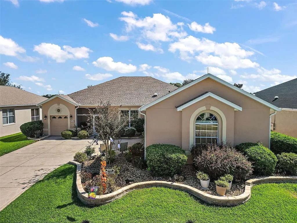 25528 Maurepas Lane Leesburg FL 34748