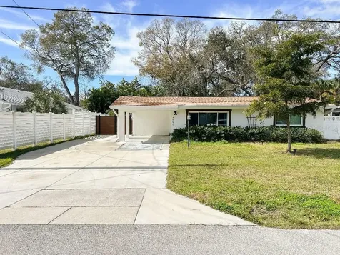2600 Robinson Avenue Sarasota FL 34232