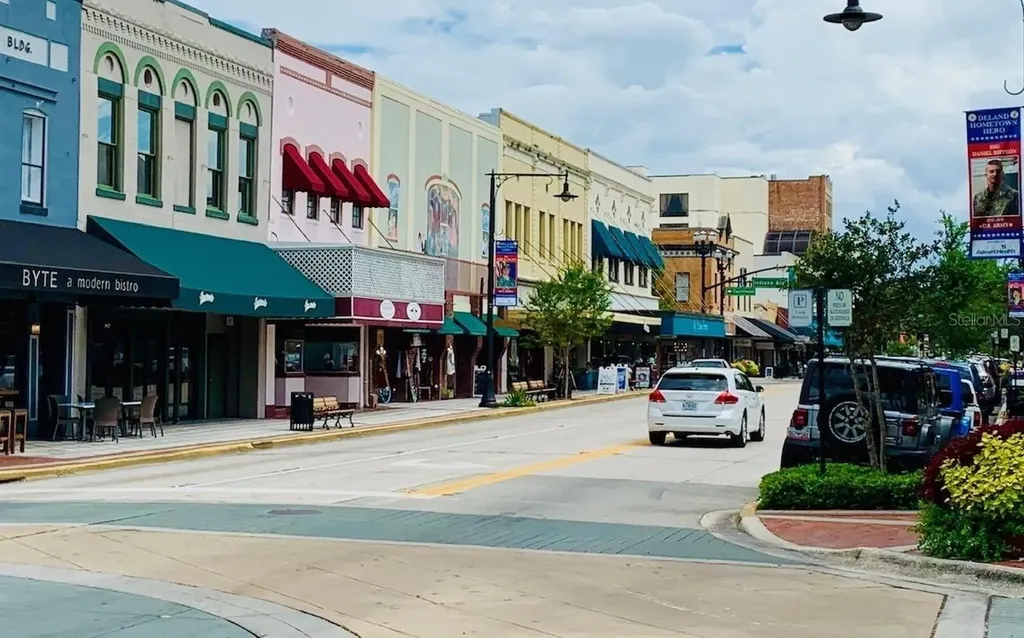 2505 Old New York Avenue Deland FL 32720