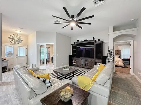 12074 Osprey Avenue Weeki Wachee FL 34614