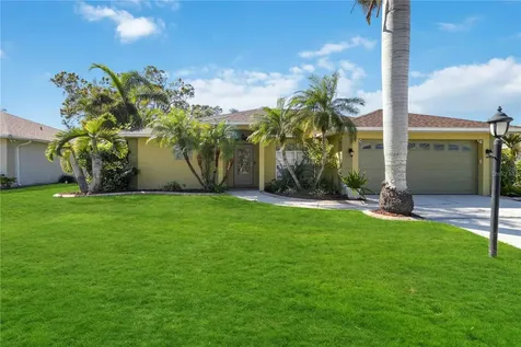 7724 37th Street E Sarasota FL 34243