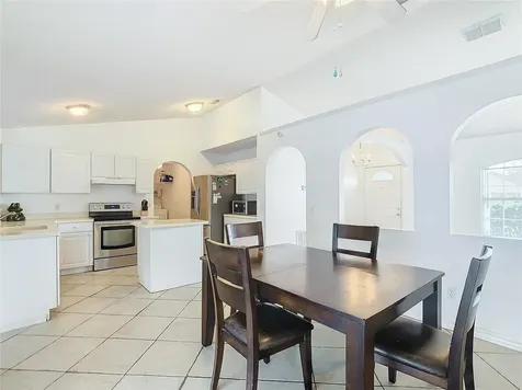 607 Basingstoke Court Kissimmee FL 34758