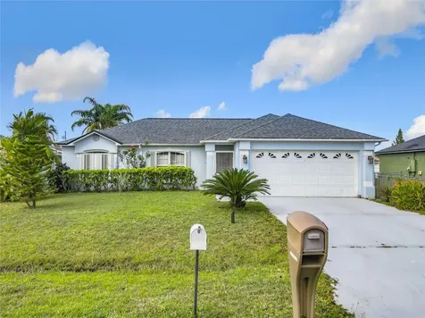 607 Basingstoke Court Kissimmee FL 34758