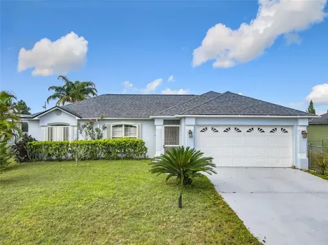 607 Basingstoke Court Kissimmee FL 34758