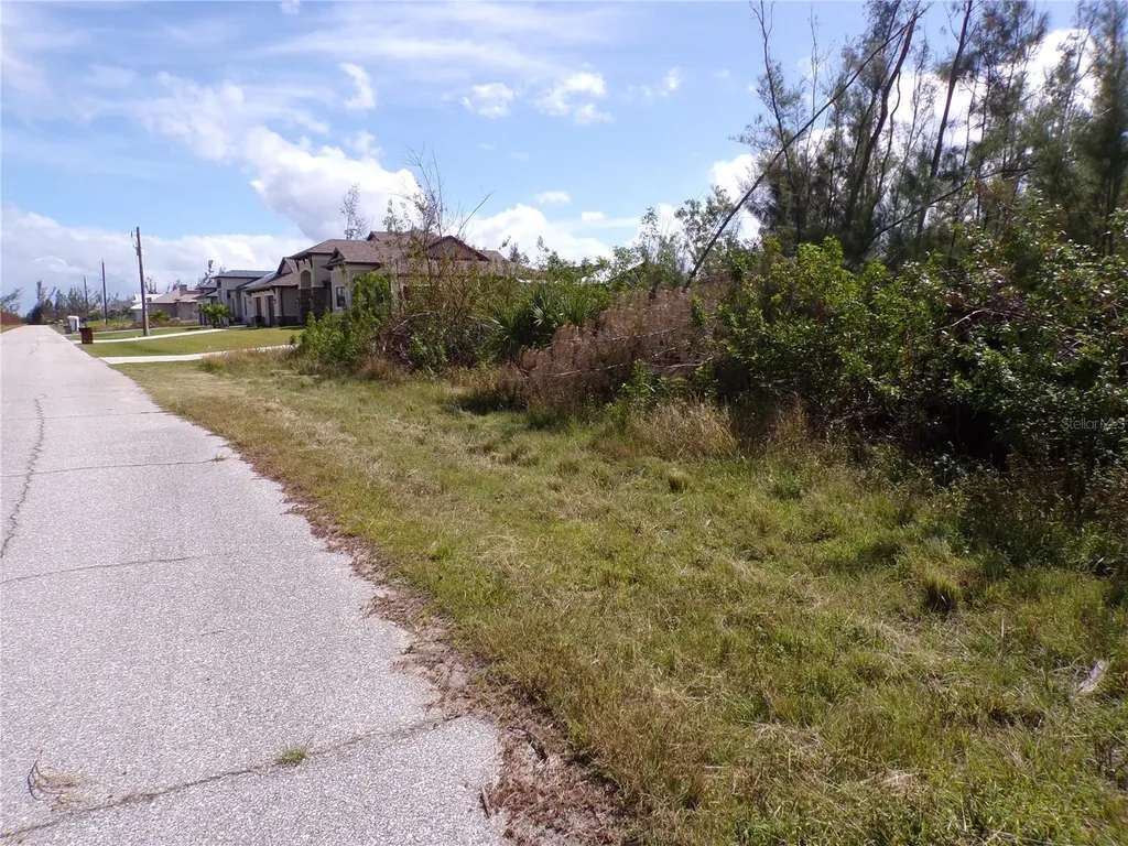 16724 Liggett Circle Port Charlotte FL 33981