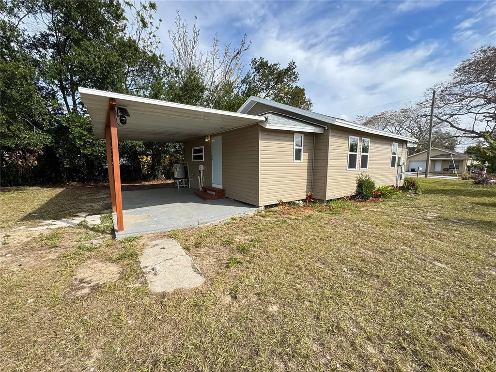 620 Oak Street Auburndale FL 33823