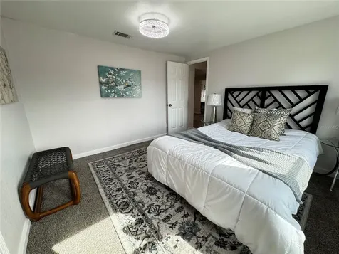 620 Oak Street Auburndale FL 33823
