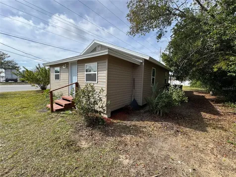 620 Oak Street Auburndale FL 33823