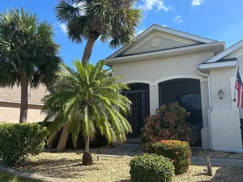 2704 Suncoast Lakes Boulevard Punta Gorda FL 33980