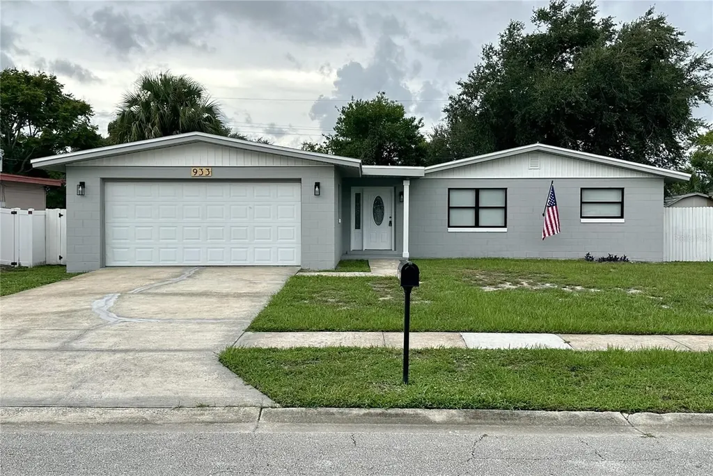 933 Hunter Park Place Titusville FL 32780