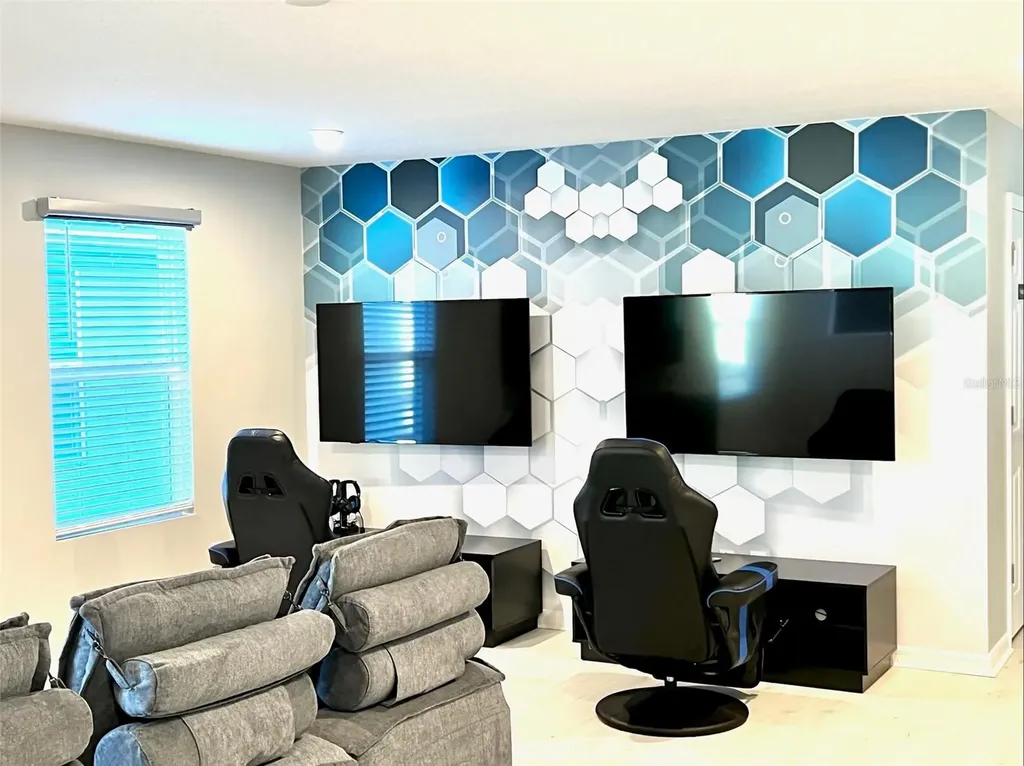 2104 Fleming Mist Place Kissimmee FL 34747