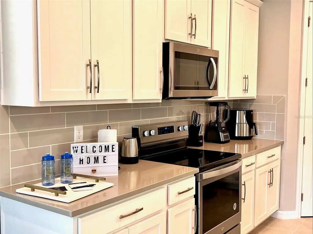 2104 Fleming Mist Place Kissimmee FL 34747