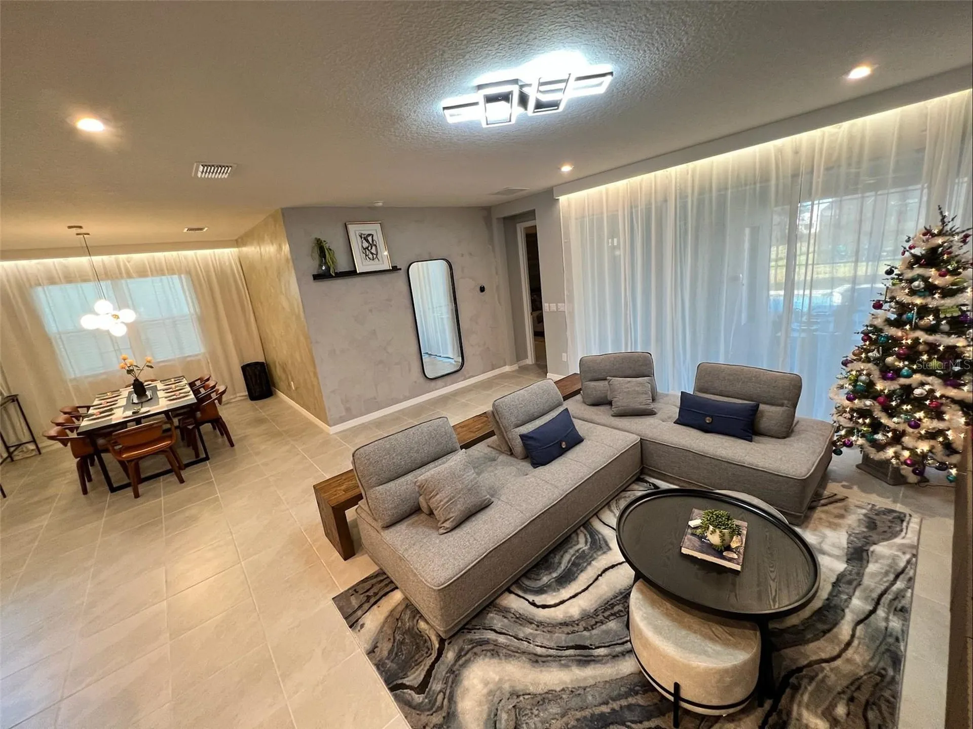 2104 Fleming Mist Place Kissimmee FL 34747