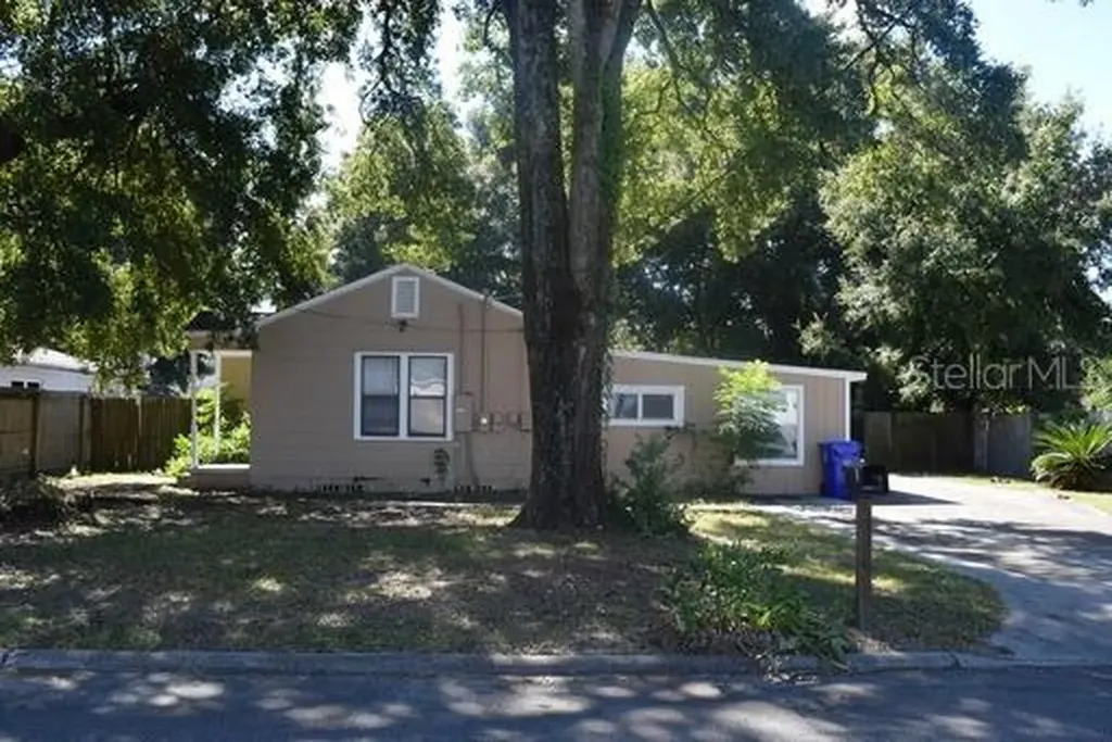 1214 W Marjorie Street Lakeland FL 33815