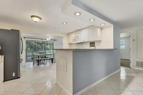 3031 Kirby Lane Sarasota FL 34234