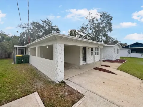908 Perkins Street Leesburg FL 34748