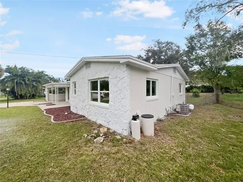 908 Perkins Street Leesburg FL 34748