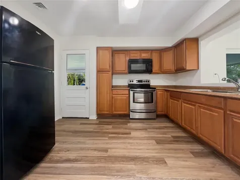 908 Perkins Street Leesburg FL 34748