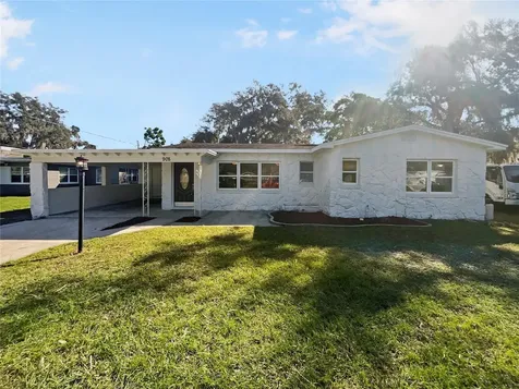 908 Perkins Street Leesburg FL 34748