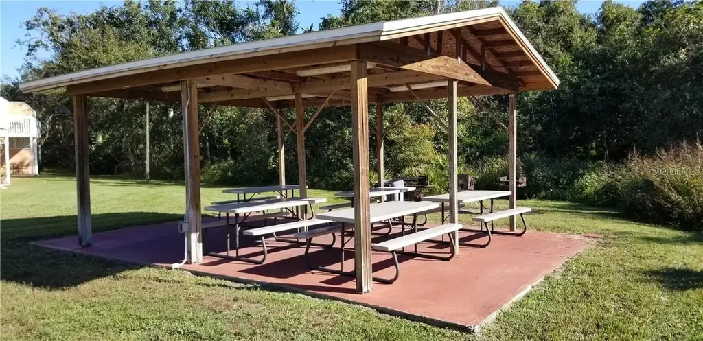 2456 Sweetwater Club Circle Kissimmee FL 34746