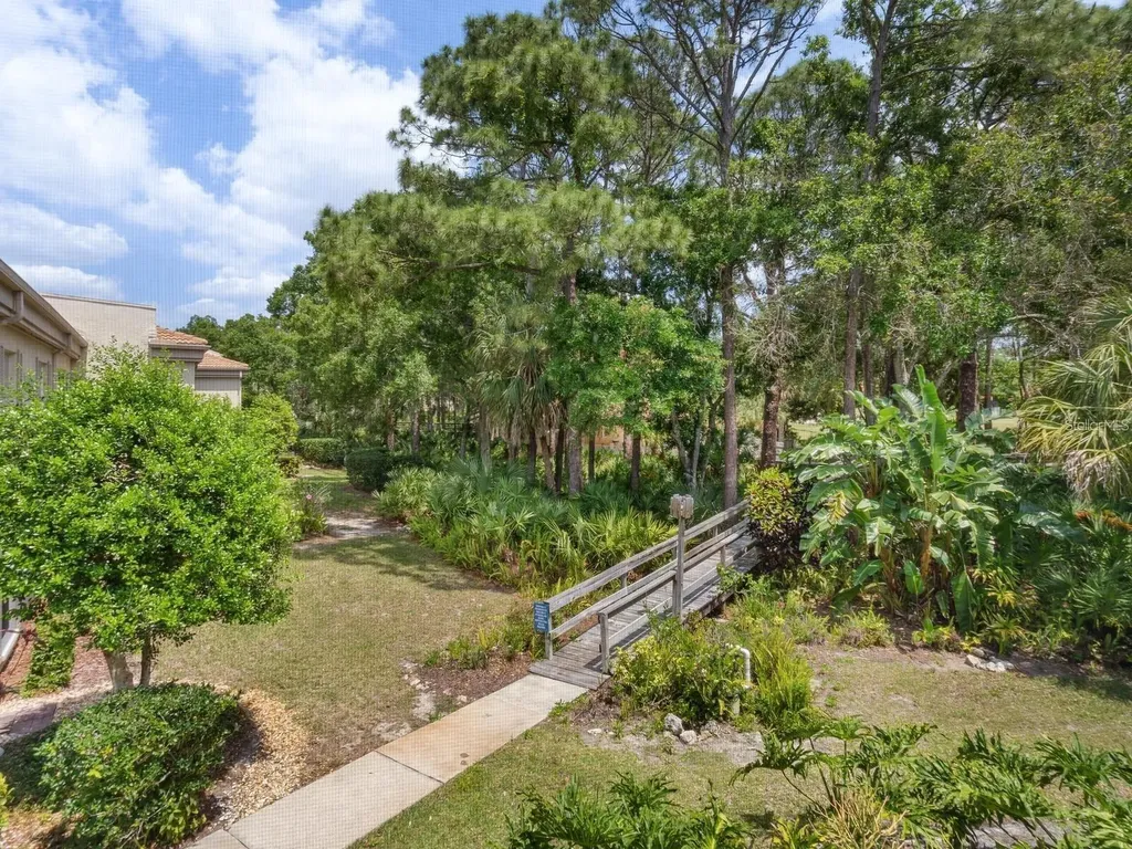 4415 Longmeadow Sarasota FL 34235