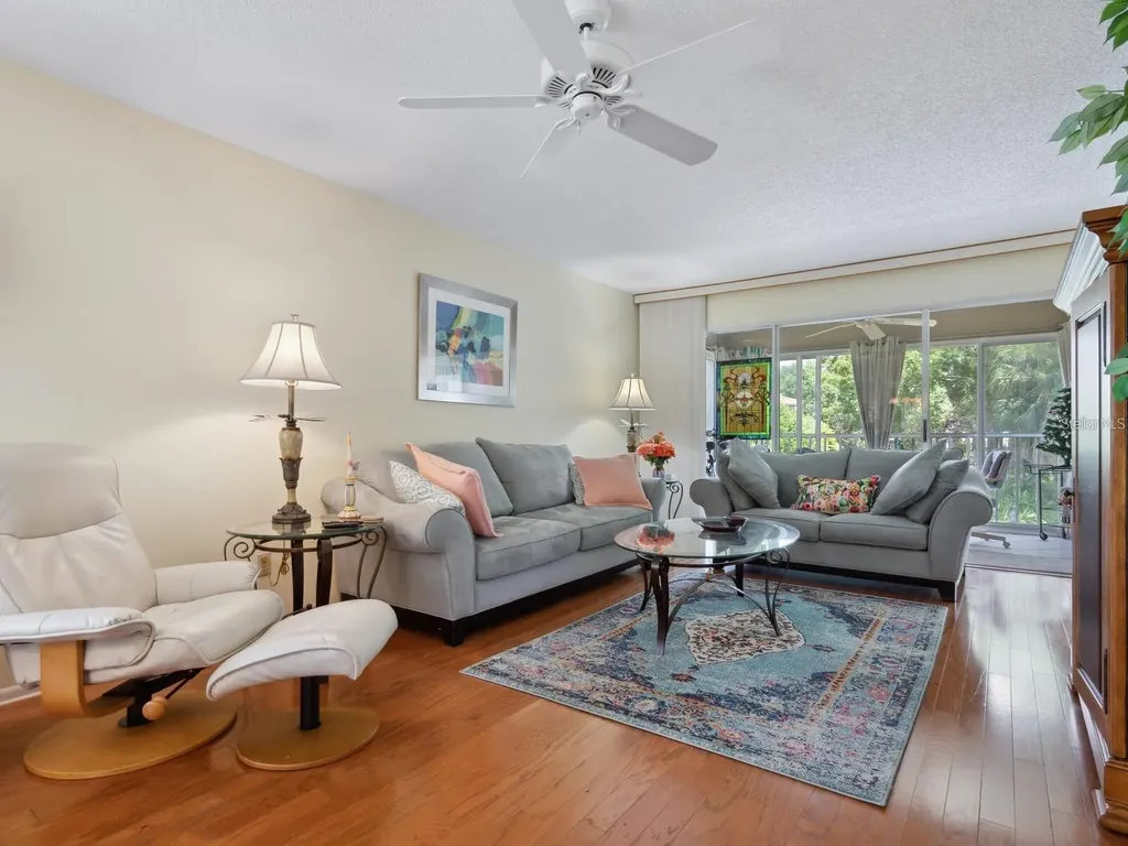 4415 Longmeadow Sarasota FL 34235