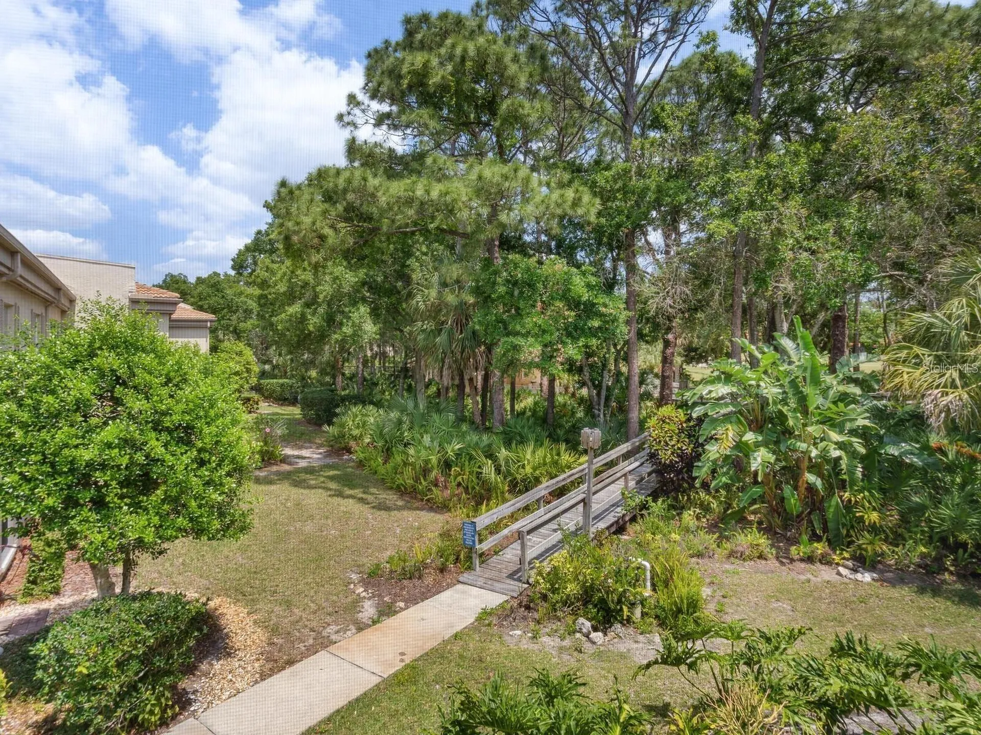 4415 Longmeadow Sarasota FL 34235