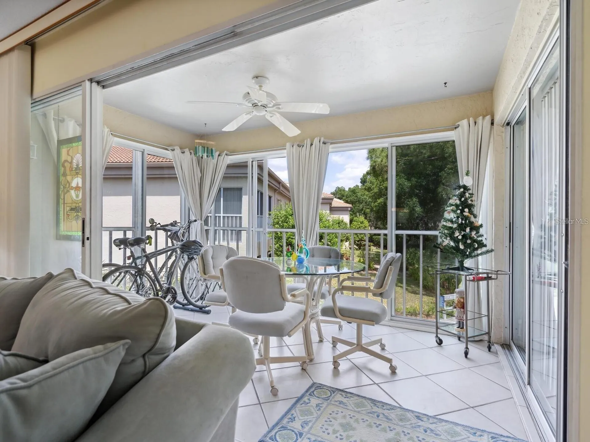 4415 Longmeadow Sarasota FL 34235