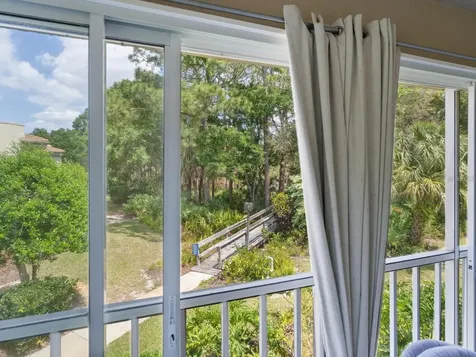 4415 Longmeadow Sarasota FL 34235