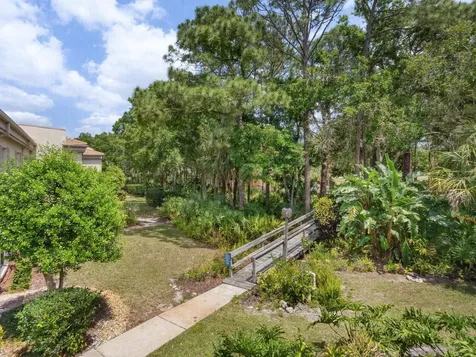 4415 Longmeadow Sarasota FL 34235