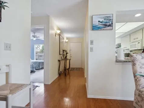 4415 Longmeadow Sarasota FL 34235
