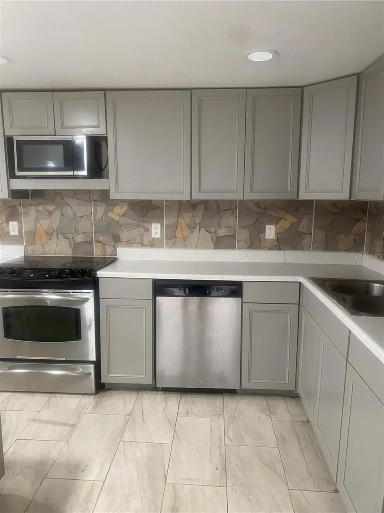 1801 Daniels Street Kissimmee FL 34746