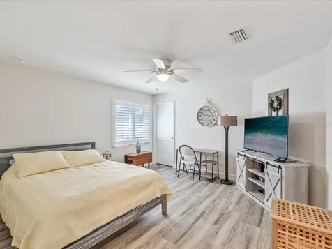 1979 Whitney Oaks Boulevard Clearwater FL 33760