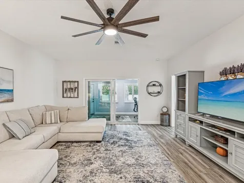 1979 Whitney Oaks Boulevard Clearwater FL 33760