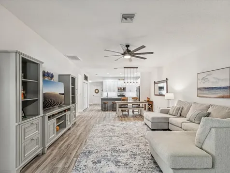 1979 Whitney Oaks Boulevard Clearwater FL 33760