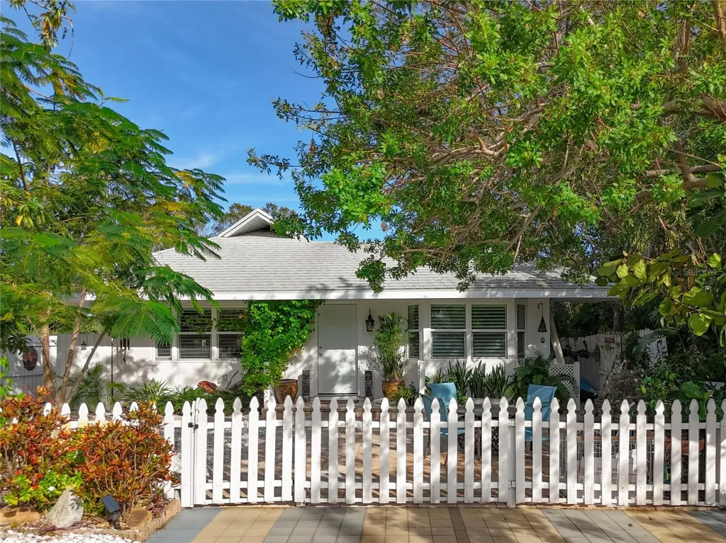 2716 52nd Street S Gulfport FL 33707