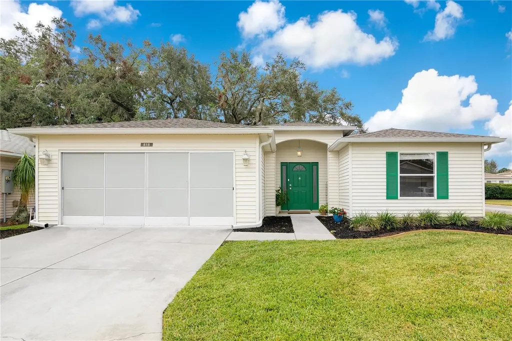 818 Old Oaks Lane Leesburg FL 34748