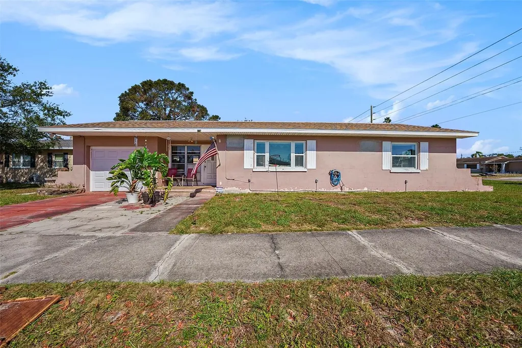 4911 13th Avenue N St Petersburg FL 33710