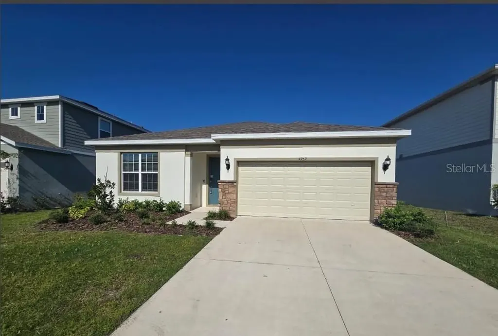 4959 Royal Point Avenue Kissimmee FL 34746