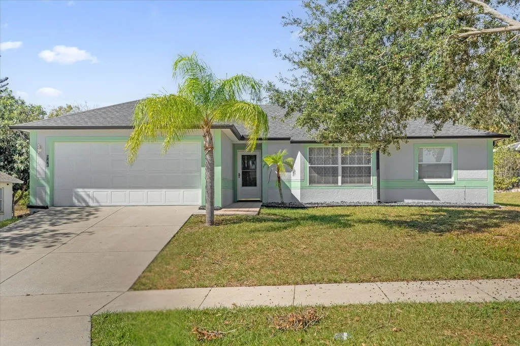 941 Cherry Laurel Street Minneola FL 34715
