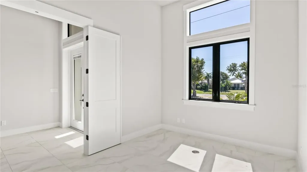 2133 Cape Coral Parkway W Cape Coral FL 33914