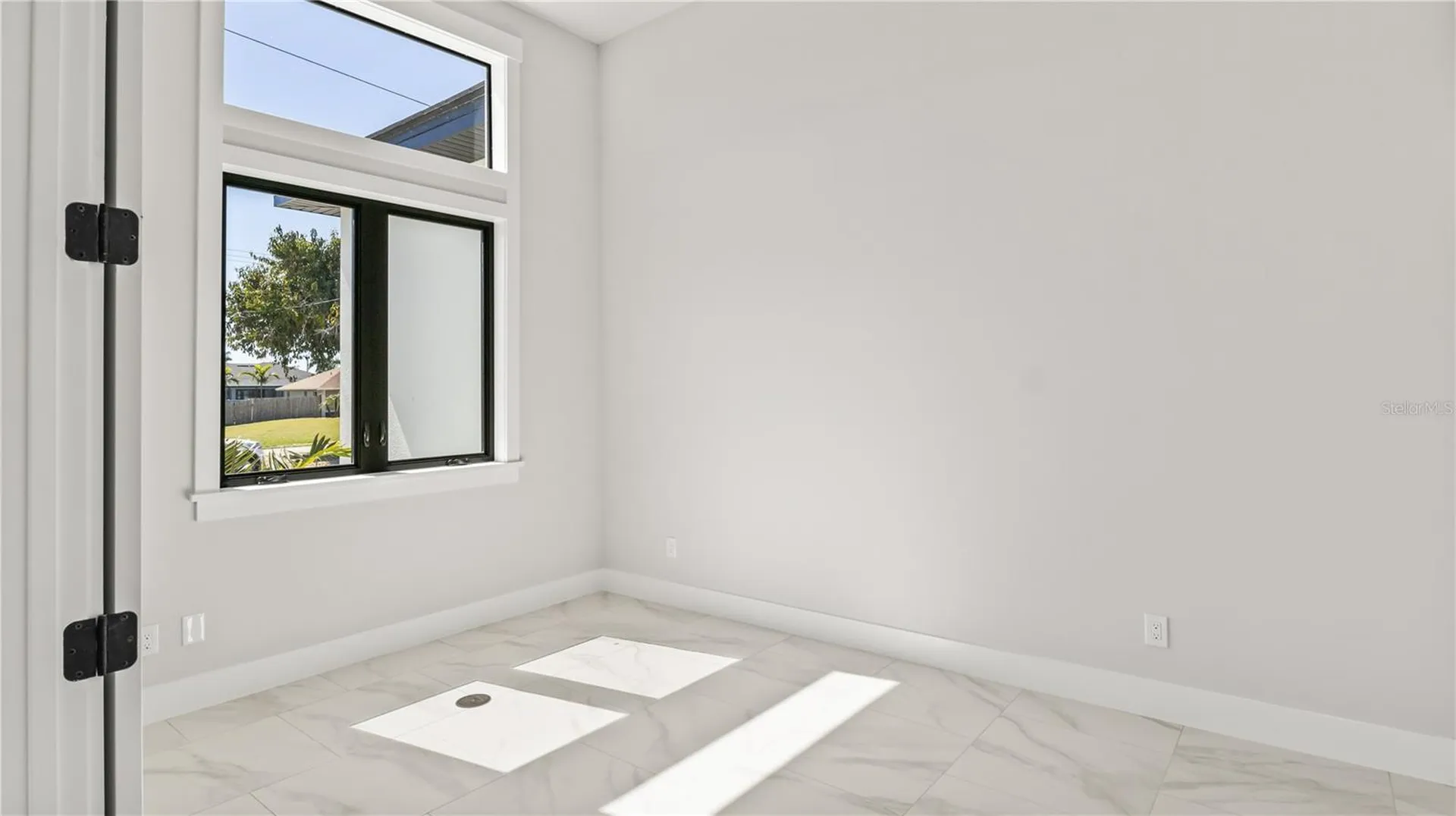 2133 Cape Coral Parkway W Cape Coral FL 33914