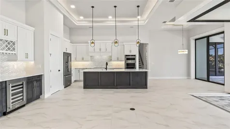 2133 Cape Coral Parkway W Cape Coral FL 33914
