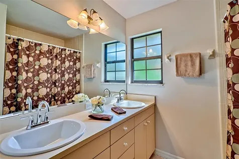 6724 SW 93rd Avenue Gainesville FL 32608