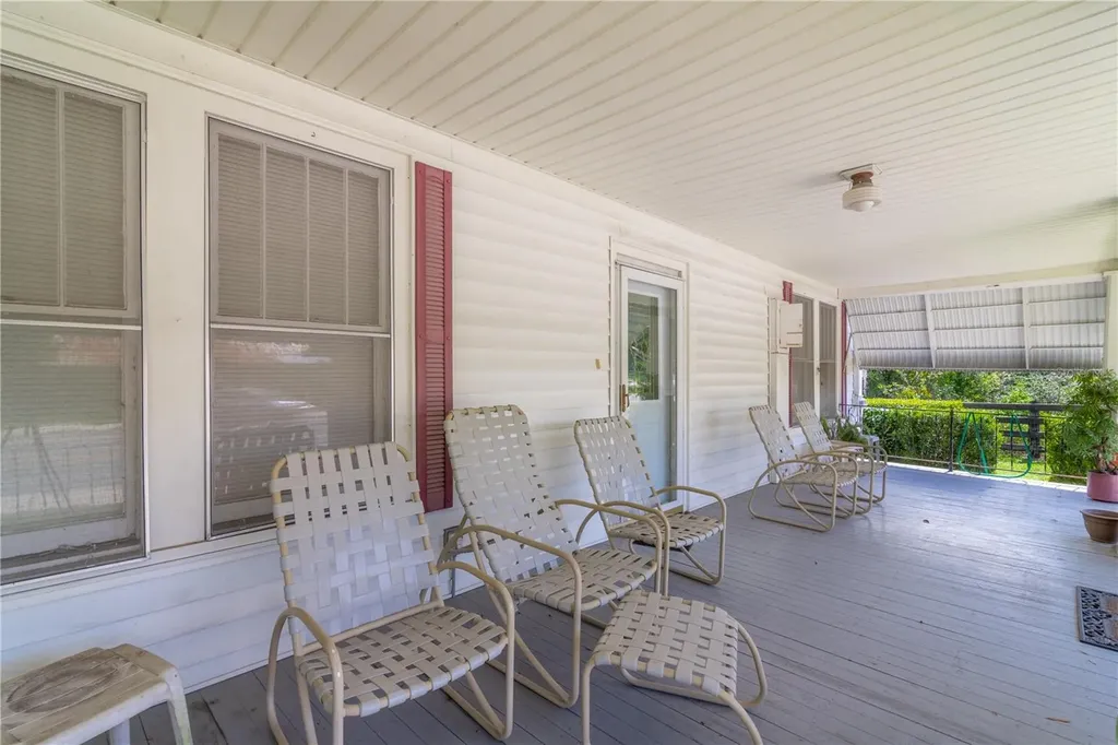 3778 E C-466 Road Oxford FL 34484
